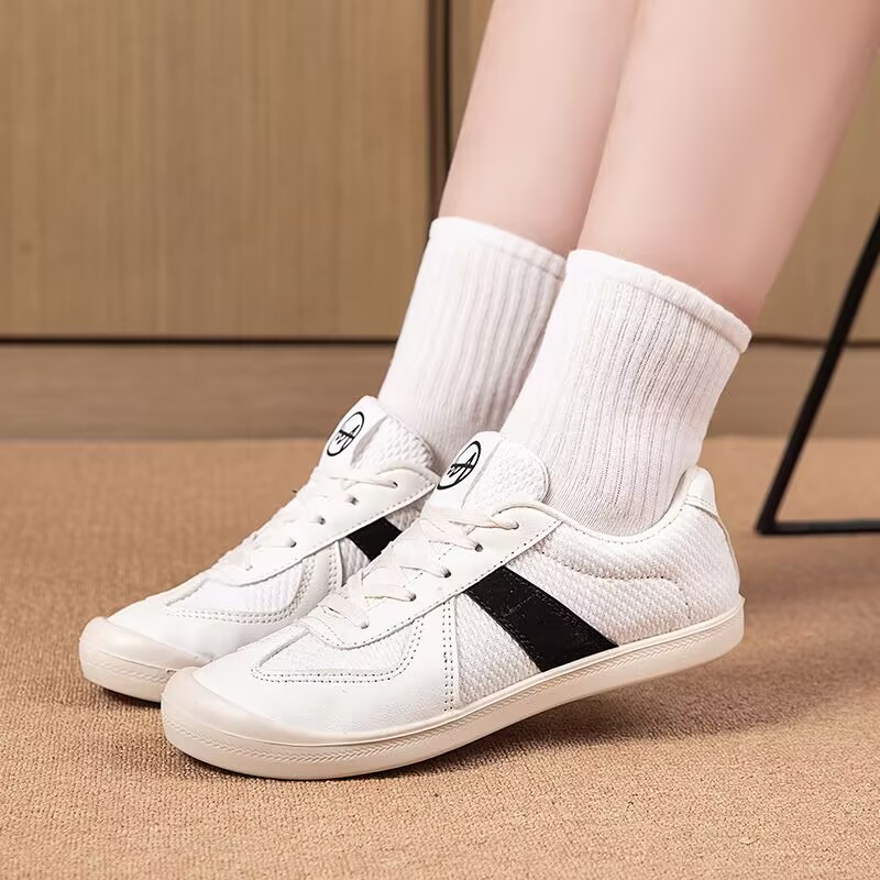 รองเท้ากีฬาผู้หญิง รองเท้าลำลอ - Sneakers Fashion Women บทวิจารณ์และราคา